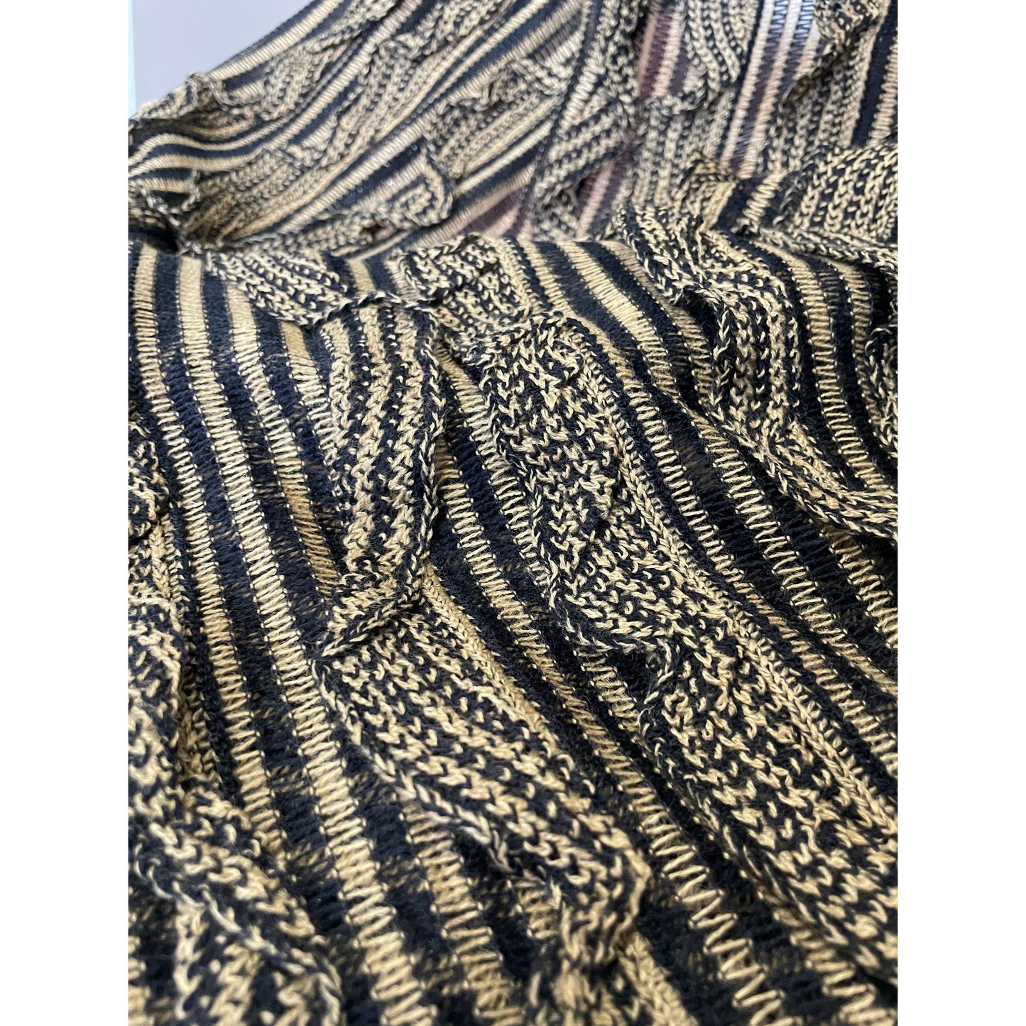 Razi ruffle knit (fabric)