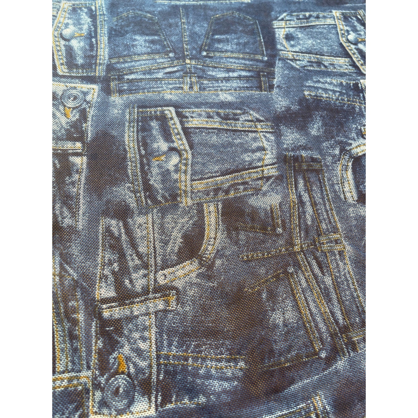 Dark denim pockets sheer (fabric)