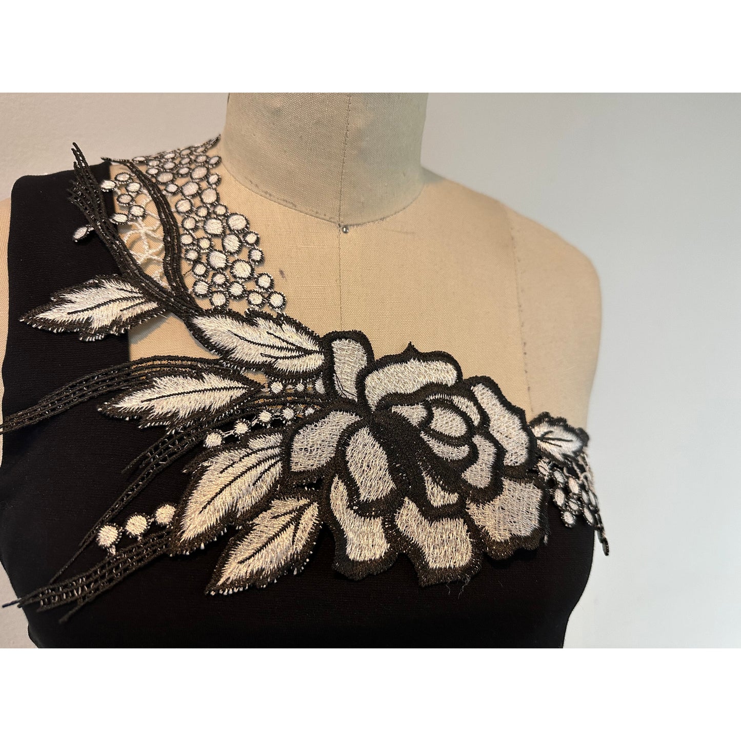 Rose Elegance (trim)