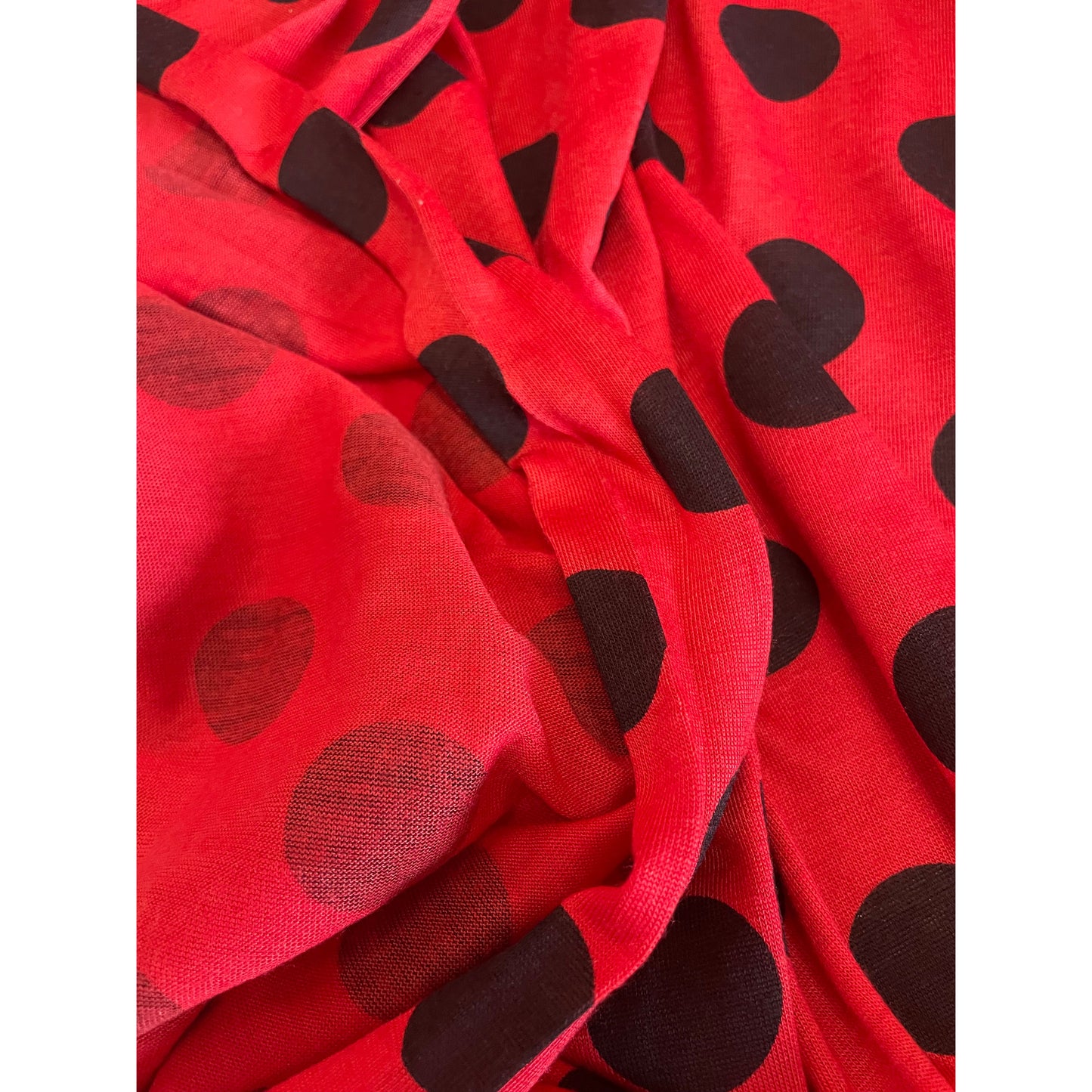 Polka dot dot dot (fabric)