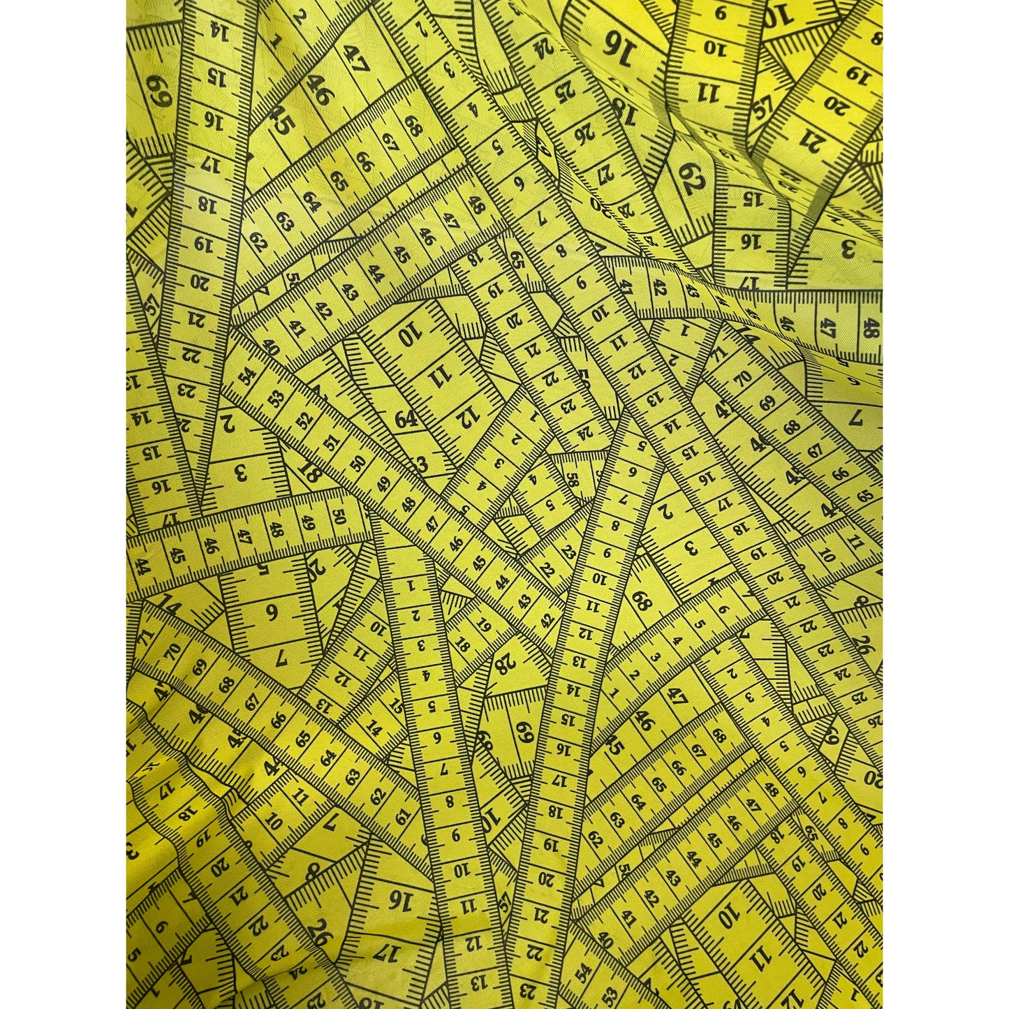 Measuring up stretch mesh (fabric)