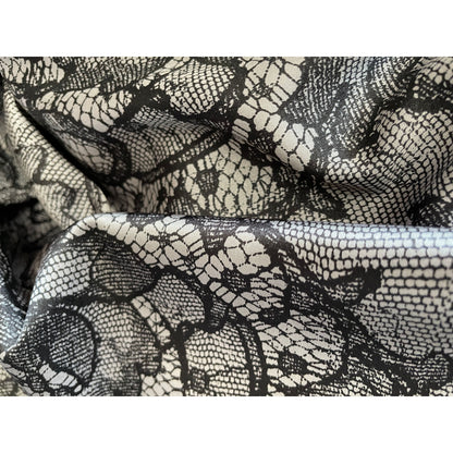 Luxurious Lace (Fabric)