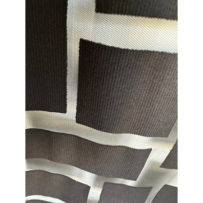 Off the grid (fabric)
